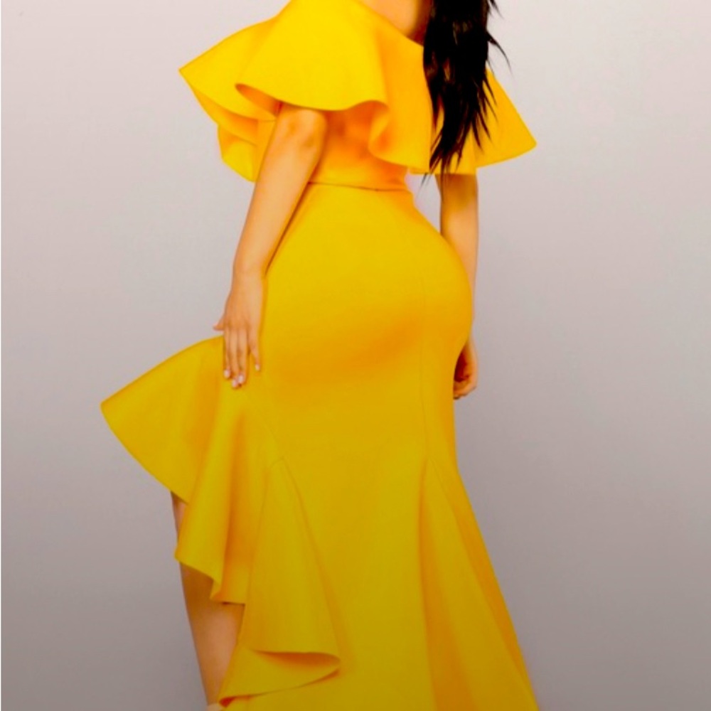 FASHION NOVA Mermaid Dress Yellow size XS